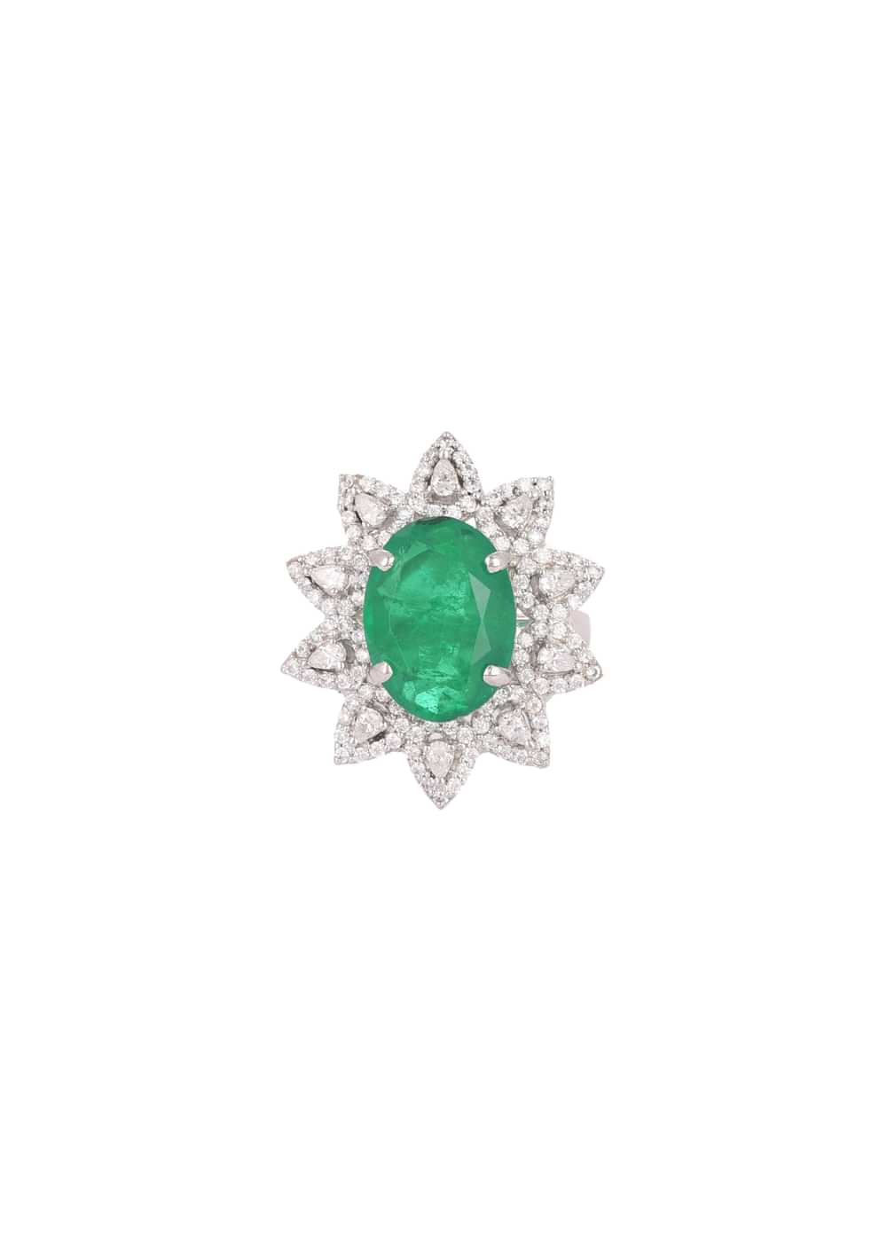 92.5 Sterling Silver Floral Ring Embedded with Green Emerald