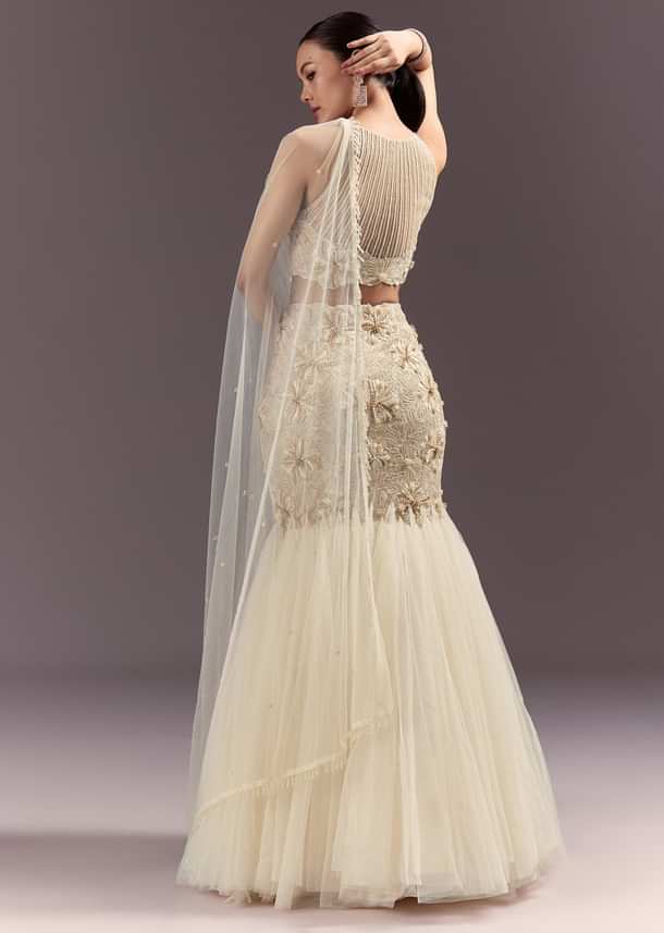 Off White Embroidered Blouse With Fish Cut Skirt And Dupatta