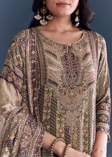 Beige Crepe Kurta Set With Floral Print And Zari Embroidery
