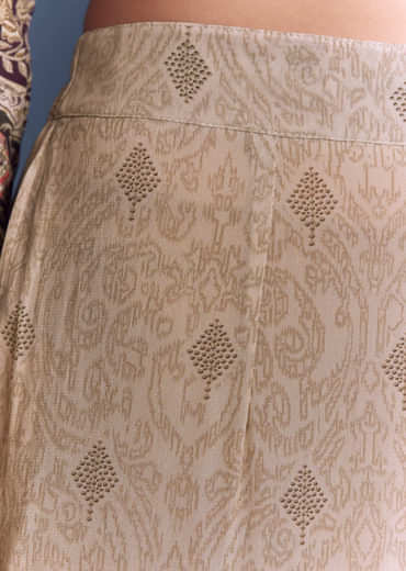 Beige Crepe Kurta Set With Floral Print And Zari Embroidery