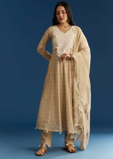 Beige Jamdani Anarkali Set With Thread Work Yoke And Floral Dupatta