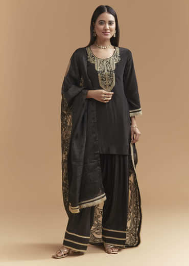 Black Crepe Kurta Set With Zardosi And Gota Work