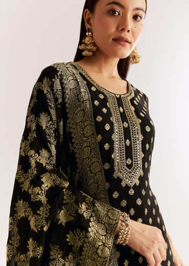 Black Georgette Banarasi Kurta Set With Mirror And Cutdana Neckline
