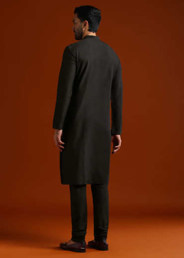 Black Kurta Set For Men With Pintucks
