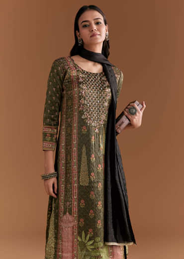 Black Silk Kurta Set With Floral Print And Hand Embroidery