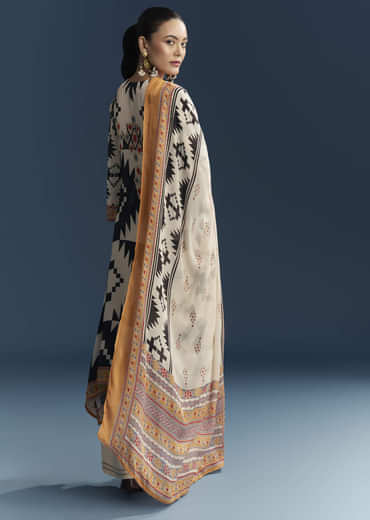 Black Crepe Printed Kurta Set