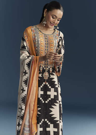 Black Crepe Printed Kurta Set
