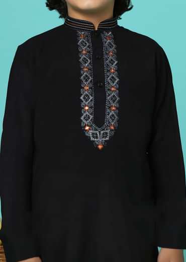 Black Embroidered Kurta And Pant Set In Silk