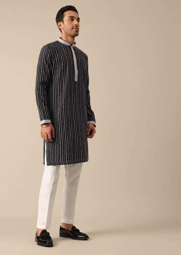 Black Kurta Set With Resham Detail