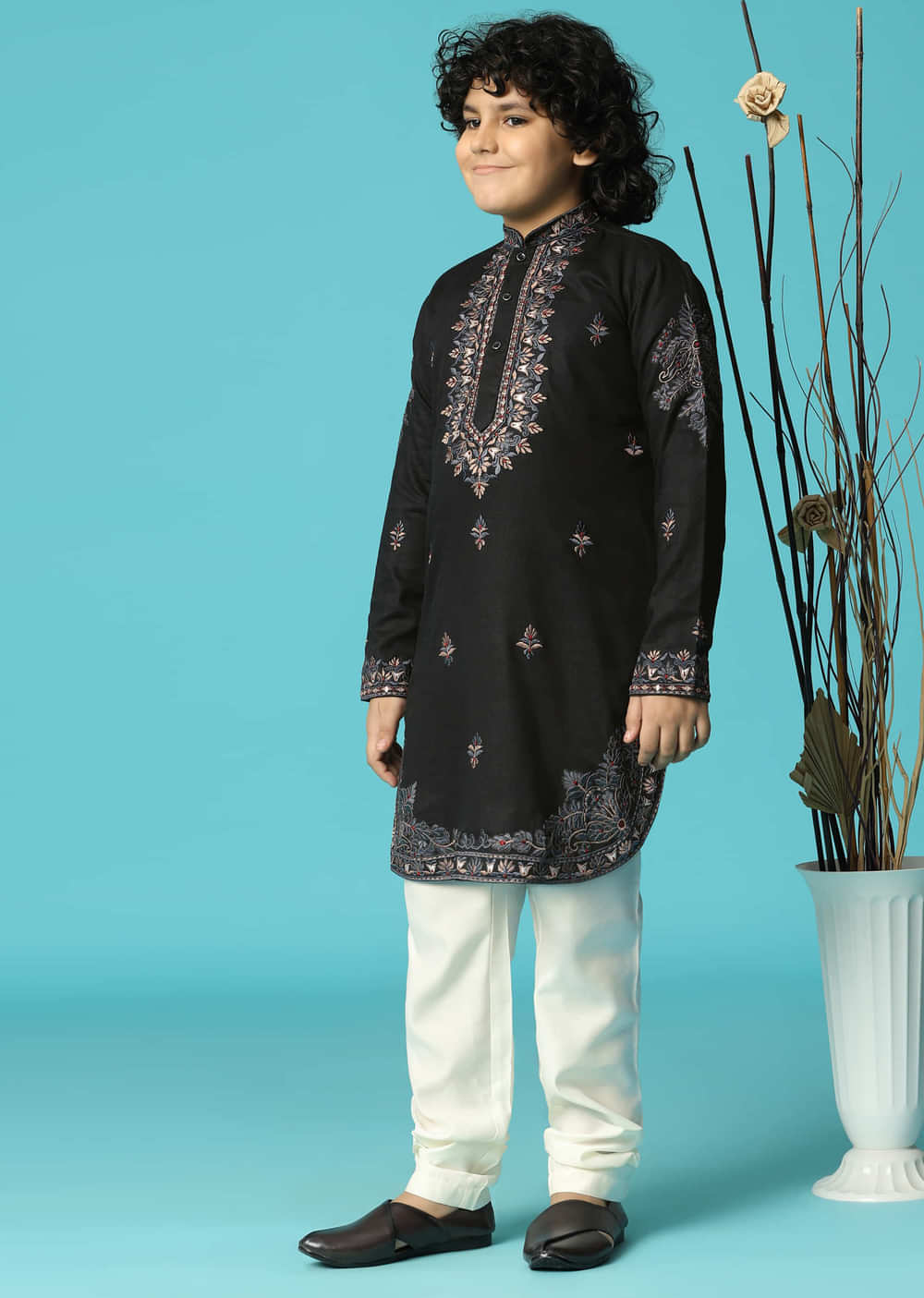 Black Linen Kurta Pant Set With Resham Work For Boys