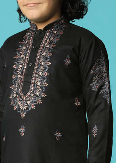 Black Linen Kurta Pant Set With Resham Work For Boys