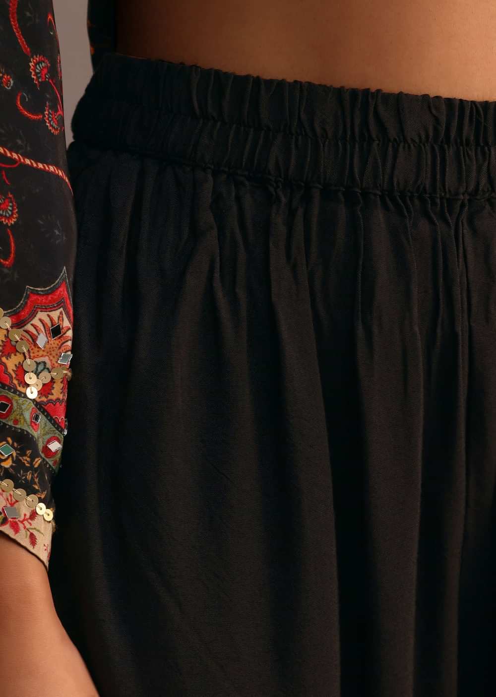 Black Printed Kurti Pant Set With Chiffon Dupatta