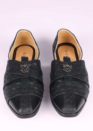 Black Vegan Leather Jutti With Criss Cross Design