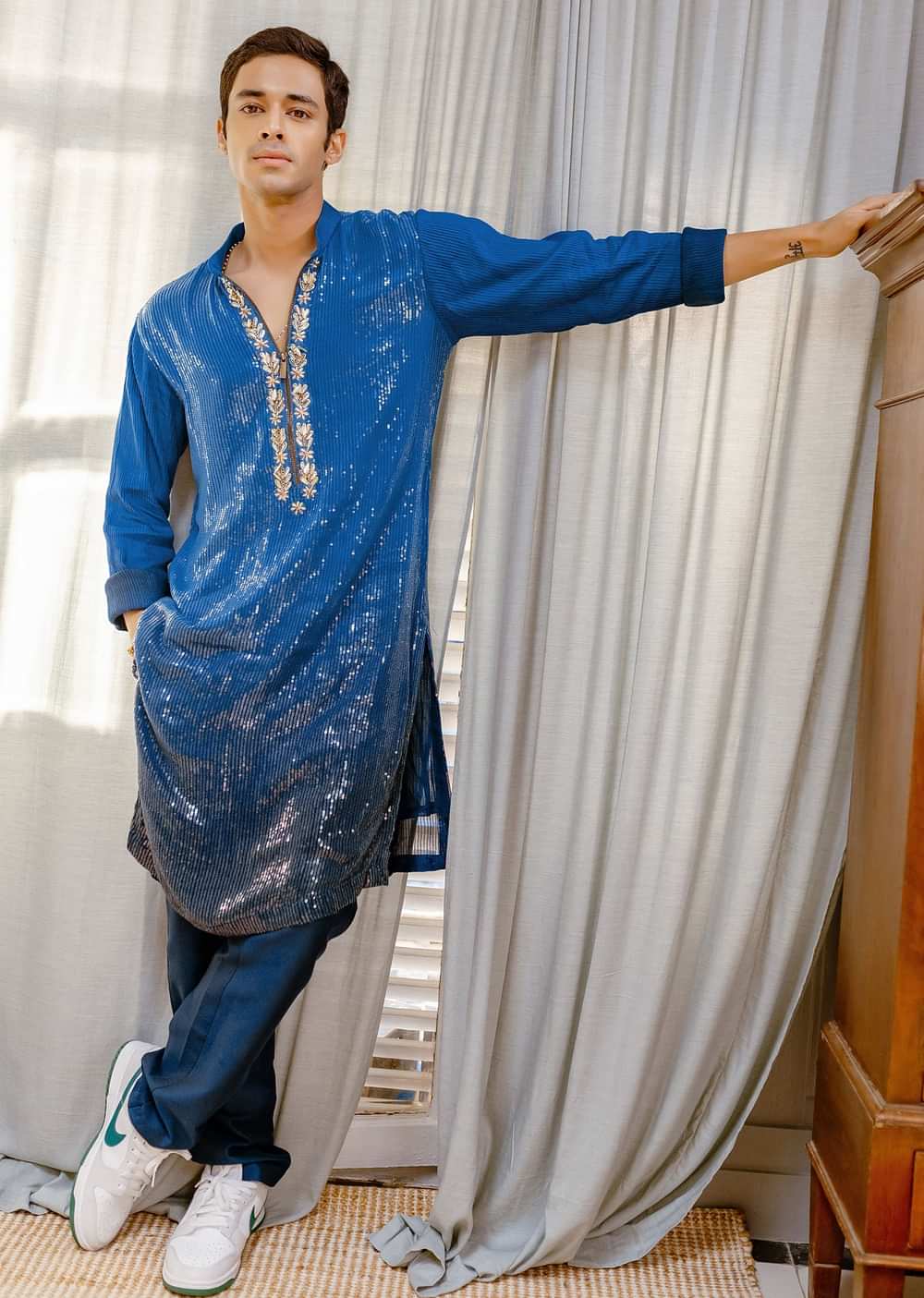 Blue Shaded Sequin Zipper Kurta With Navy Blue Pants