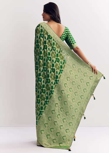 Bottle Green Shaded Dola Silk Saree With Zari Jaal Work