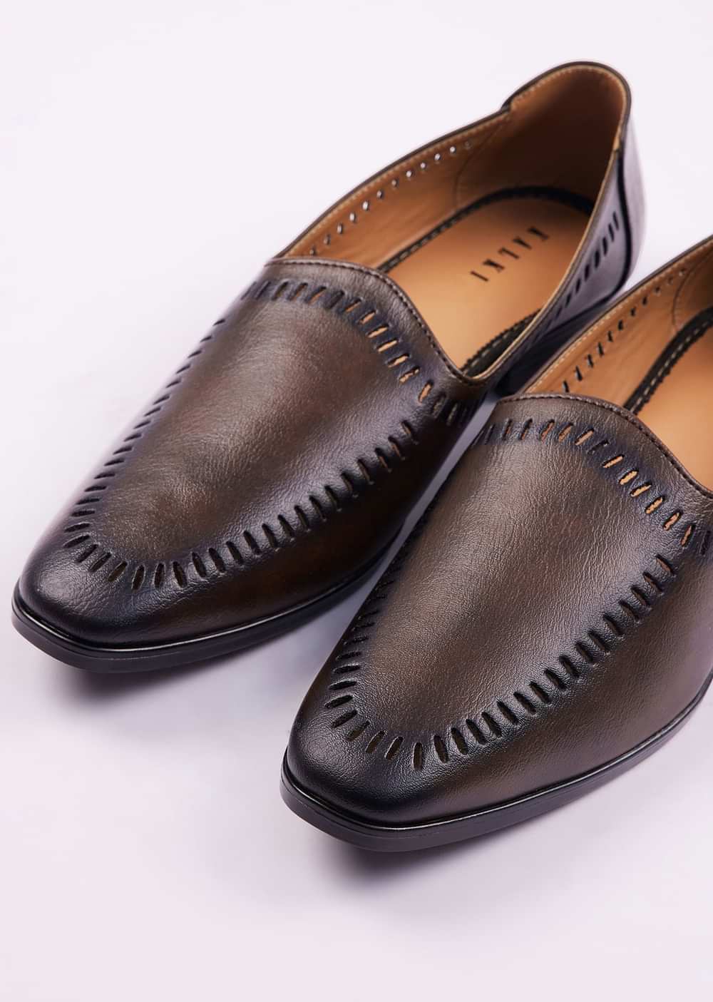Brown Ethnic Juttis For Men
