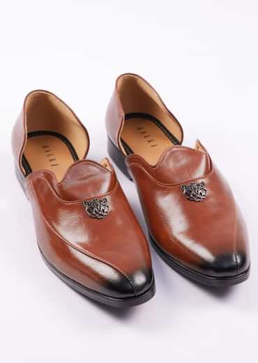 Brown Glossy Juttis For Men