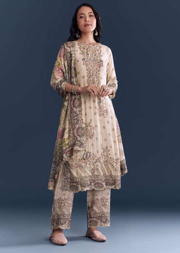 Cream Crepe Kurta Set With Indie Print And Floral Print Dupatta