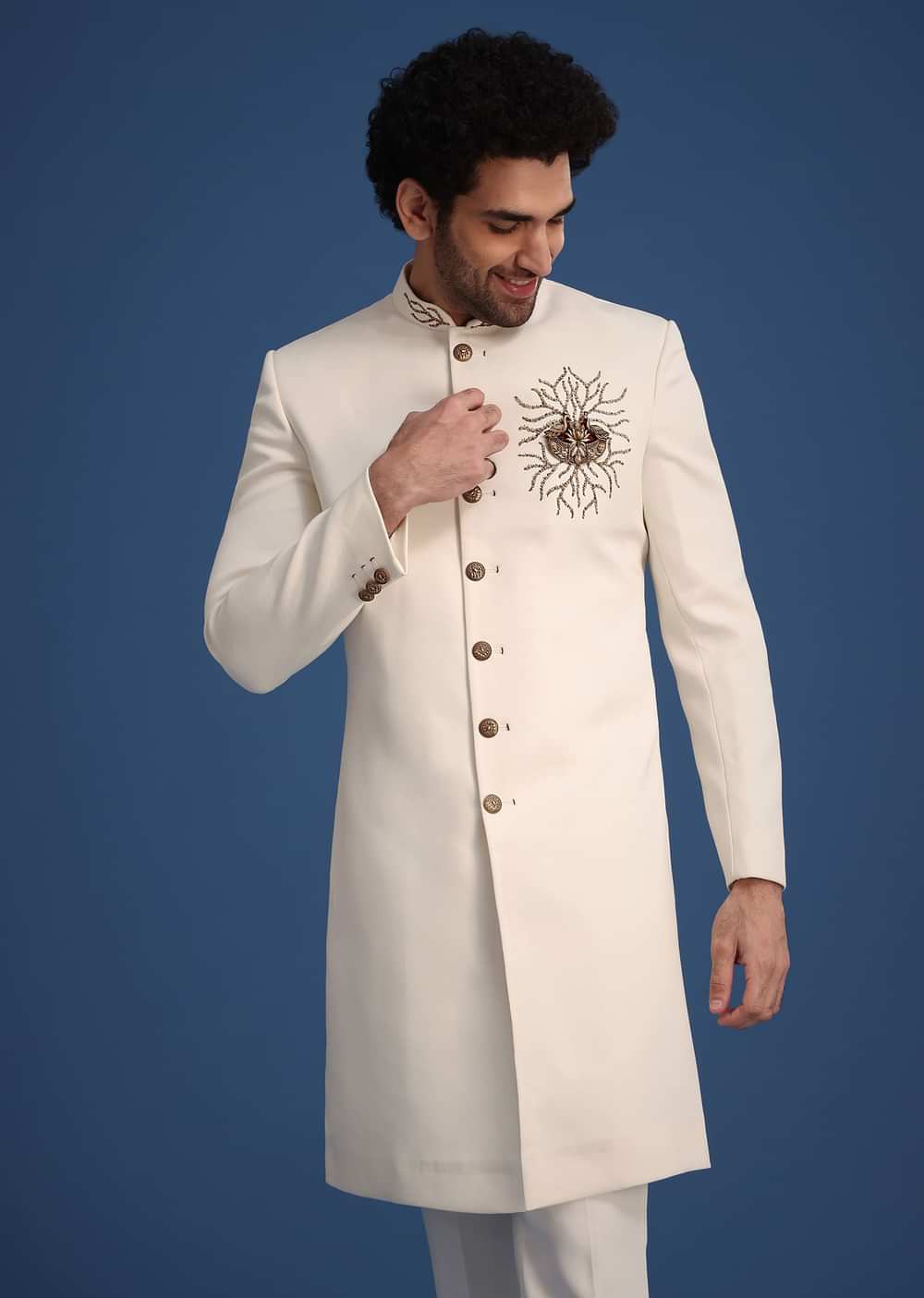 Cream Indowestern Suit With Zari And Metal Work Broach