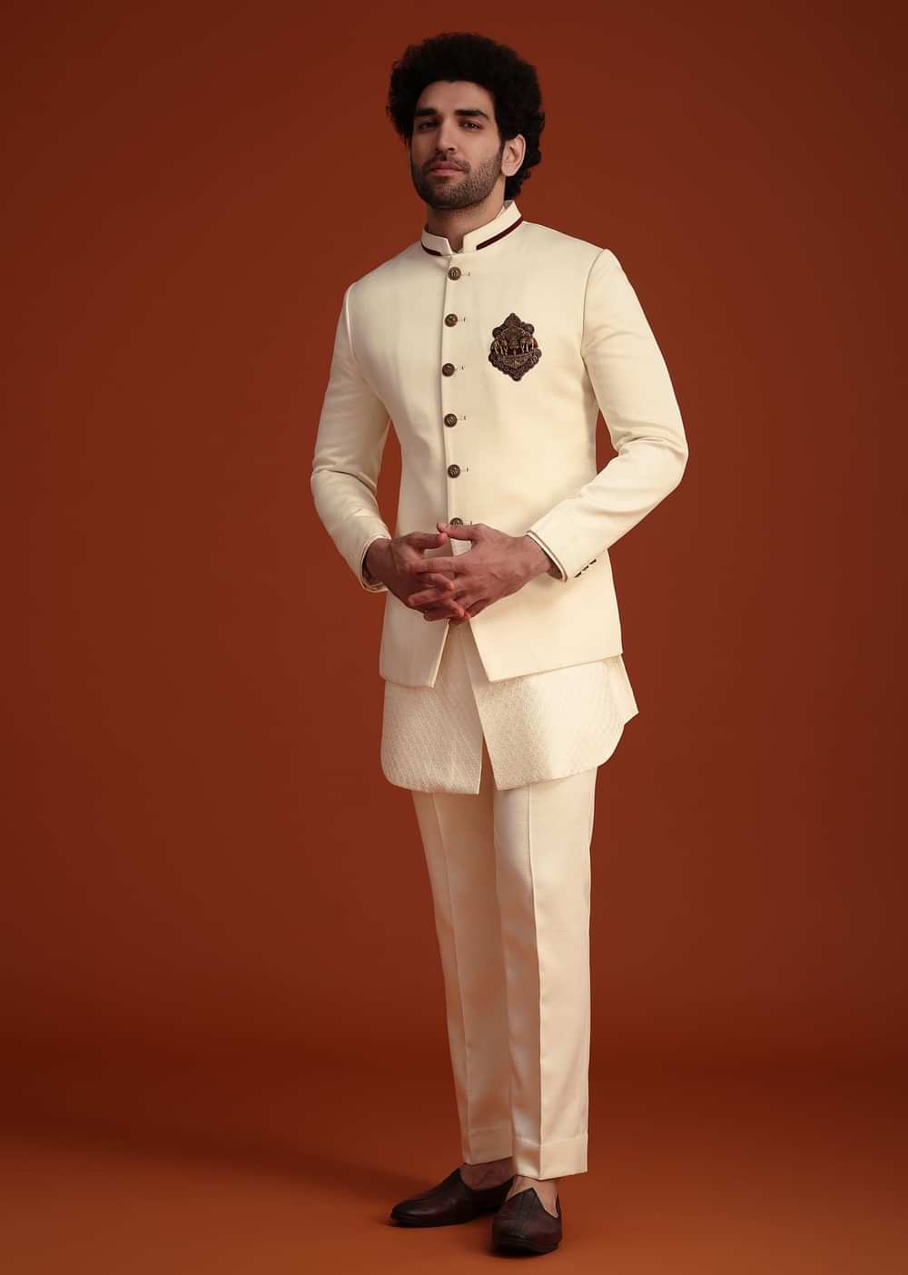Cream Kurta Jodhpuri Set With Velvet Patch Work Broach