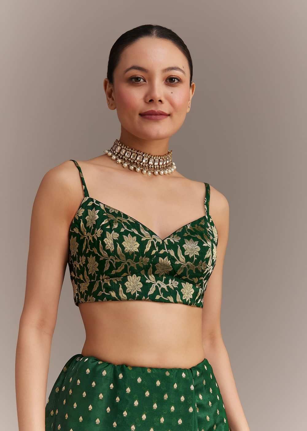 Dark Green Tissue Silk Saree With Zari Border Butti And Pallu