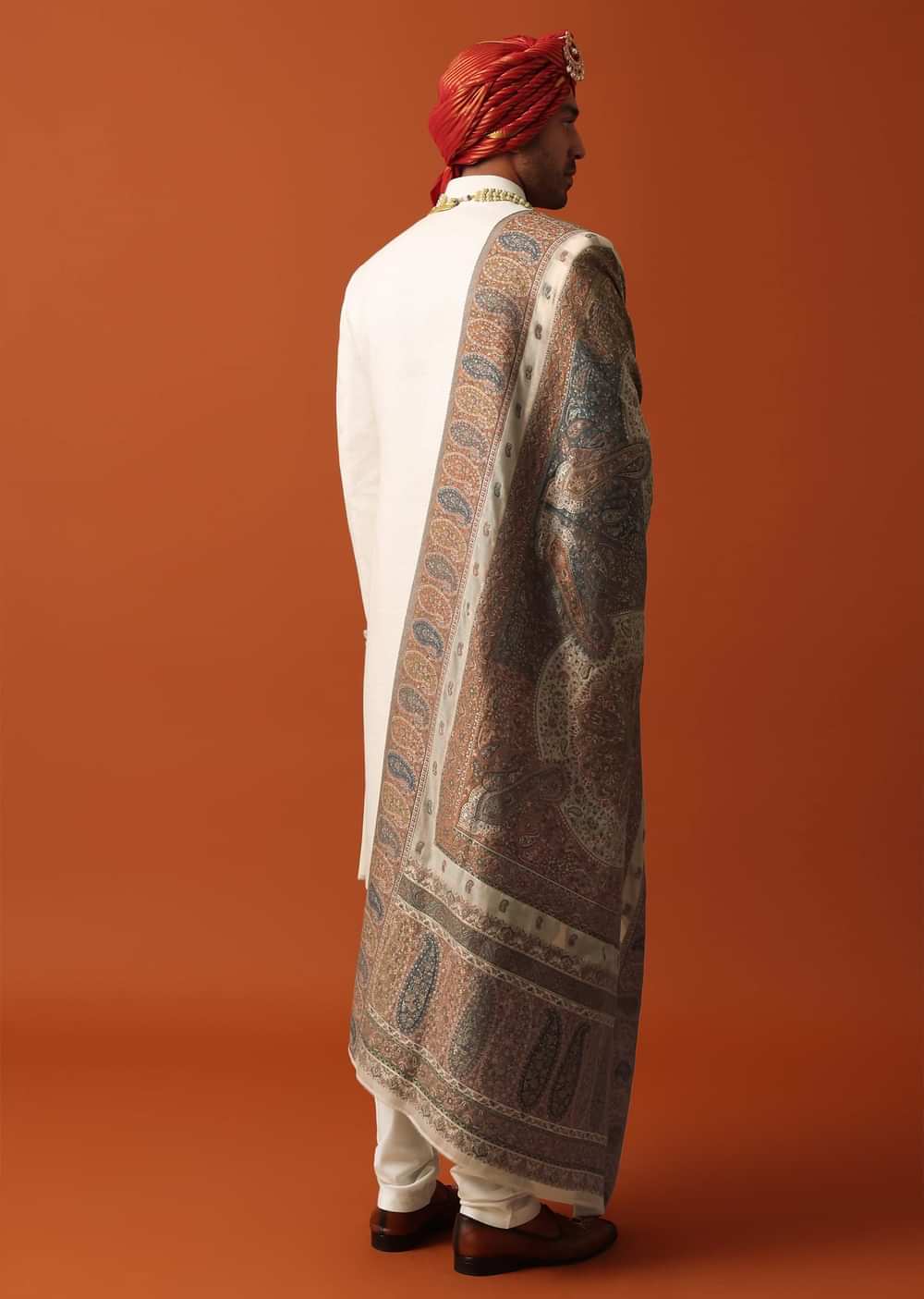 Elegant White Silk Sherwani Set With Pure Silk Pashmina Dupatta