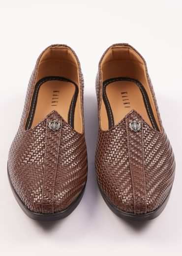 Ethnic Juttis For Men In Dark Brown