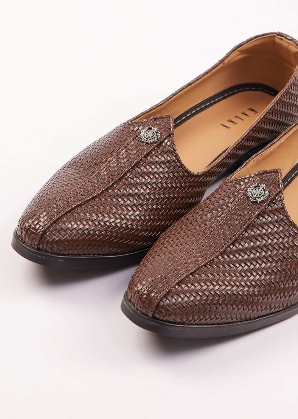 Ethnic Juttis For Men In Dark Brown
