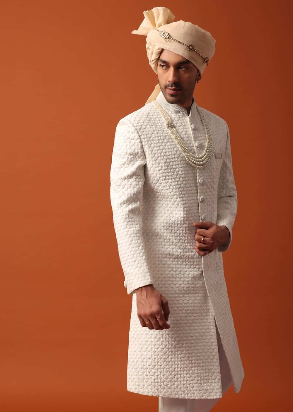 Exquisite White Silk Sherwani Set With Intricate Embroidery