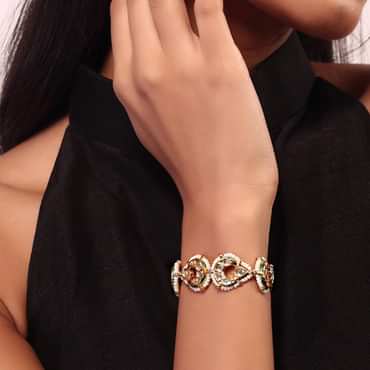 Gold Toned Kundan And Pearl Bracelet