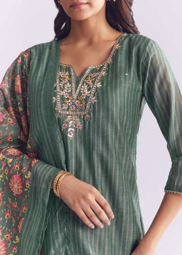 Green Chanderi Kurta Set With Stripe Print And Gota Work