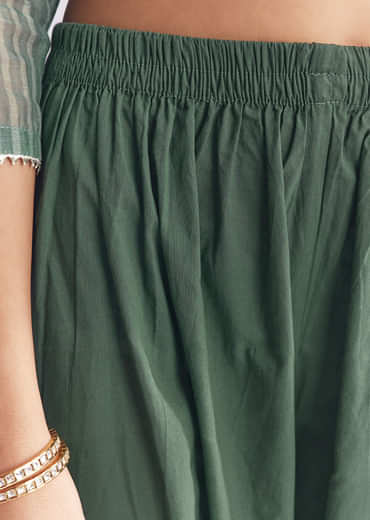 Green Chanderi Kurta Set With Stripe Print And Gota Work