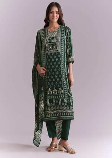 Green Crepe Kurta Set With Indie Print And Moti Detail
