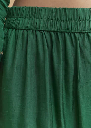 Green Dola Silk Kurta Set With Gota Work And Floral Print