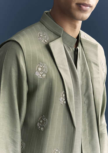 Green Kurta Jacket Set For Men With Hand Embroidery
