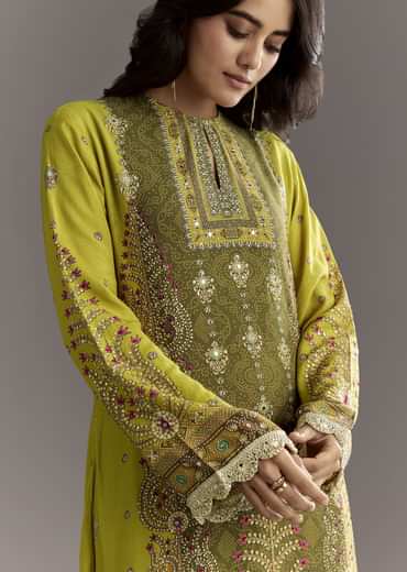 Green Muslin Floral And Bandhani Printed Asymmetrical Cut Kurta Dhoti