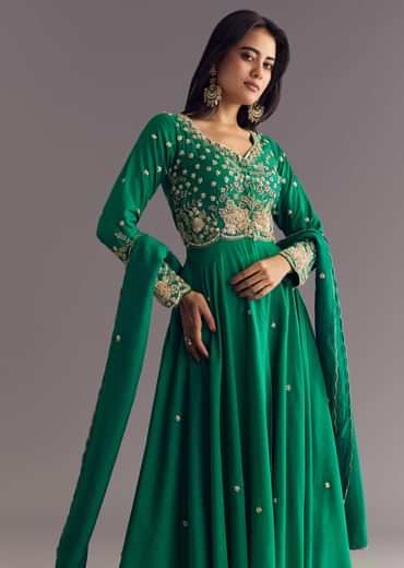 Green Russian Silk Front Slit Kurta Dupatta Set With Beaded Embroidery