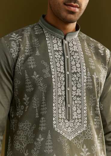 Green Silk Printed Kurta Set With Floral Vine Motif