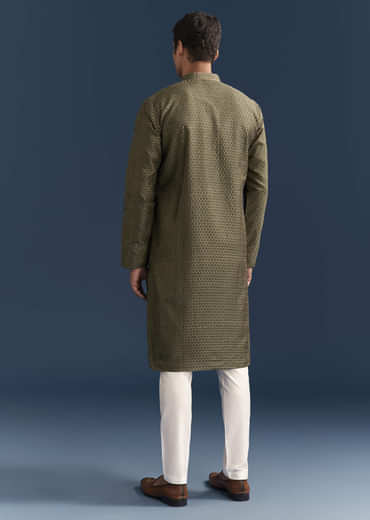 Green Silk Textured Kurta Set For Men With Embroidery