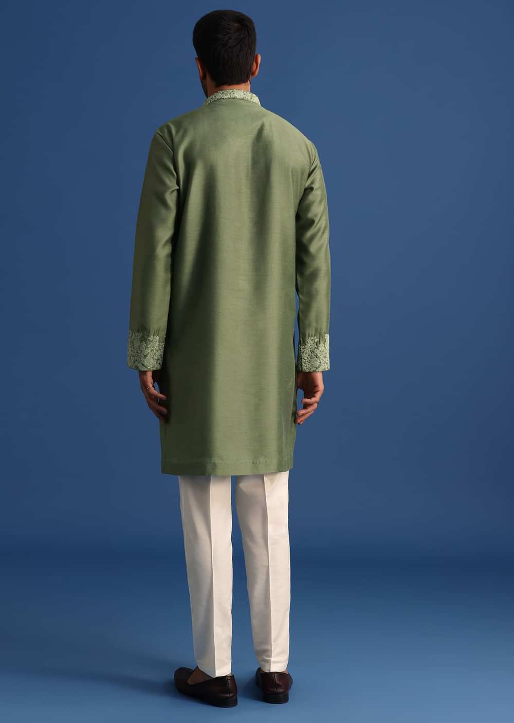 Green Floral Embroidered Kurta Set With Resham Work