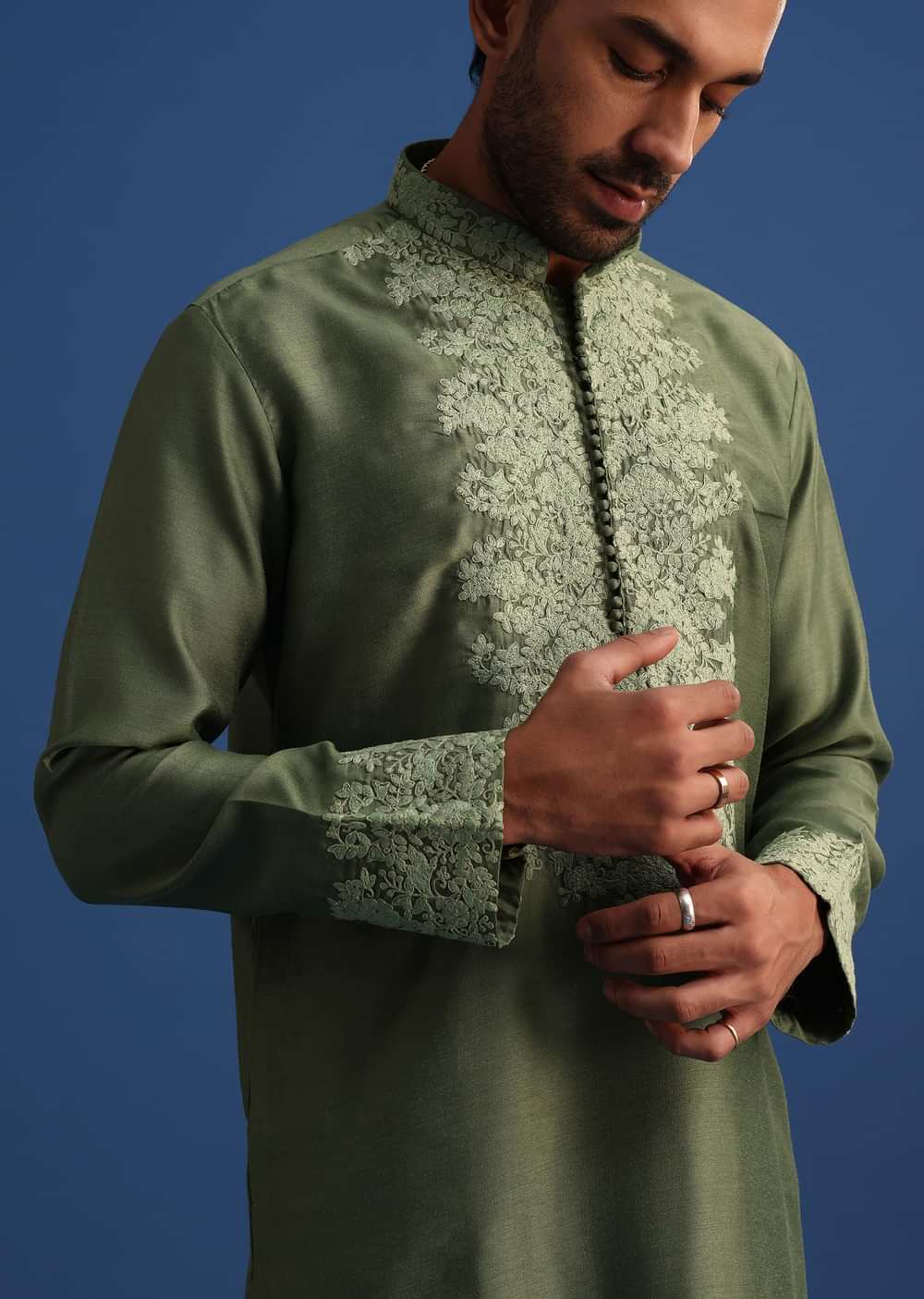 Green Floral Embroidered Kurta Set With Resham Work