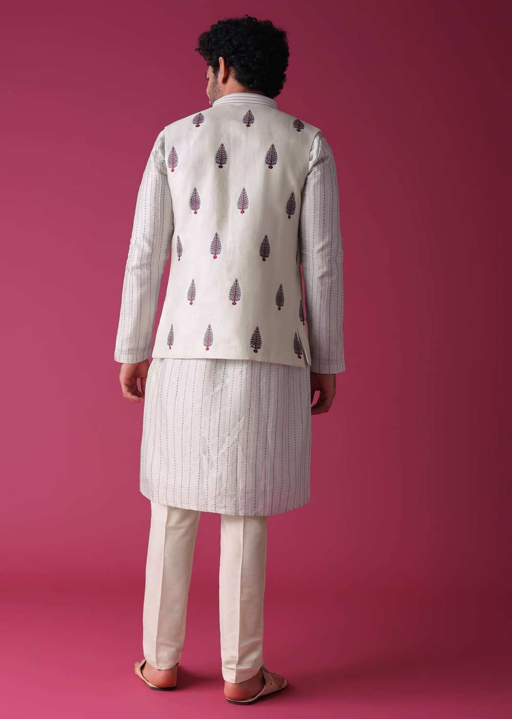 Green Jacket Kurta Set In Art Silk With Threadwork