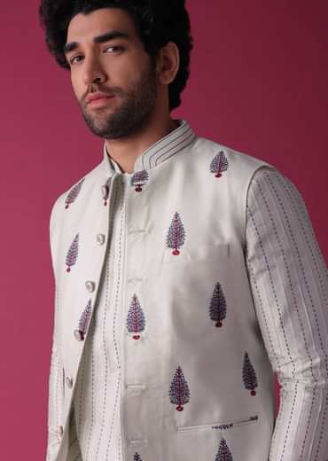 Green Jacket Kurta Set In Art Silk With Threadwork