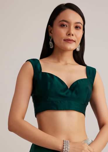 Green Ombre Saree With Sequins And Scallop Embroidery