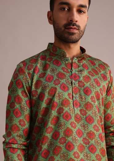 Green Symmetrical Printed Kurta