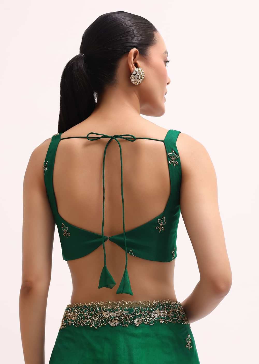 Green Scallop Border Organza Saree With Unstitched Blouse