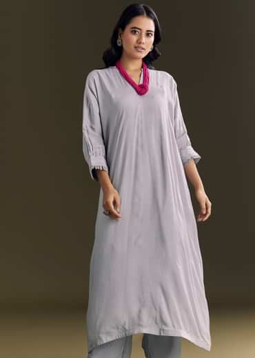 Grey Solid Kurta Pant Set With Pink Beaded Neckpiece