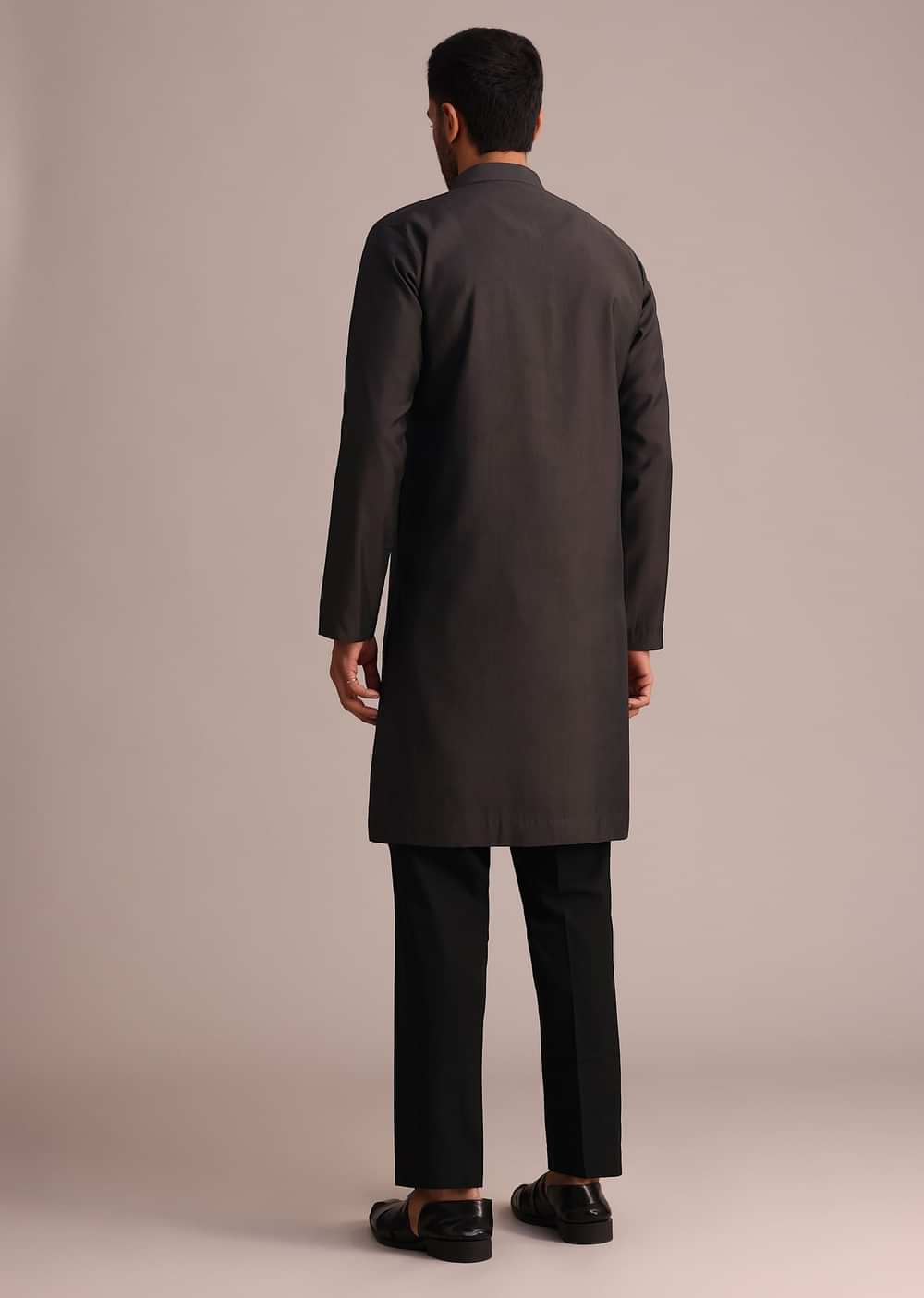 Grey Silk Blend Floral Embroidered Kurta Set With Resham Work