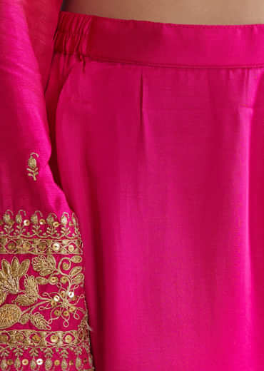 Hot Pink Ombre Silk Kurta Set With Zari Embroidery