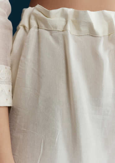 Ivory Chanderi Kurta Set with Thread Work